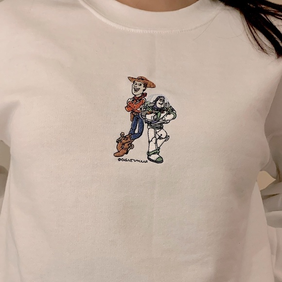 BUZZ LIGHTHYEAR & WOODY - TOY STORY VINTAGE LOOKING EMBROIDERED SWEATSHIRT - Picture 2 of 3